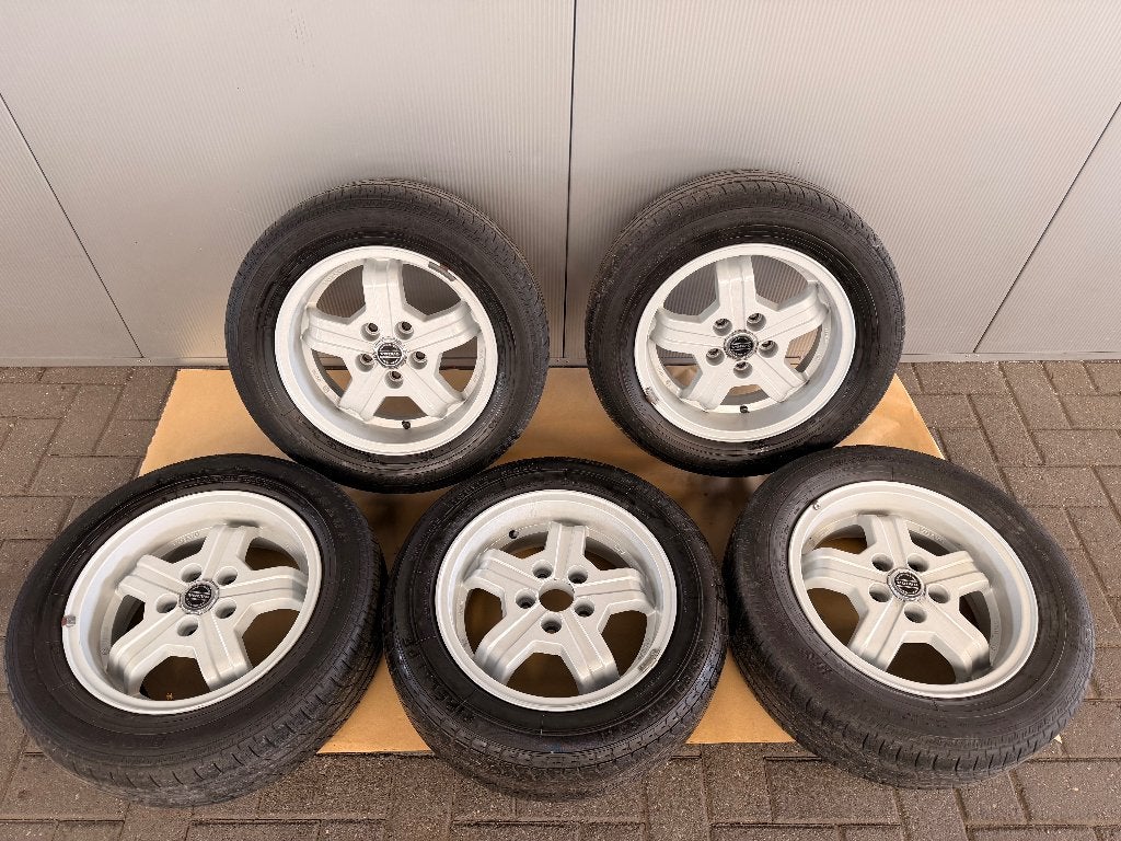 Originele Volvo Virgo velgen 15" 240 Turbo (5 stuks), Auto-onderdelen, Ophalen, Gebruikt, 15 inch, Velg(en)
