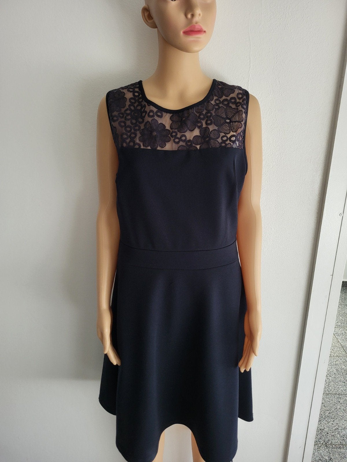 LolaLiza Elegant jurk, Ophalen of Verzenden, Zo goed als nieuw, Maat 42/44 (L), Blauw