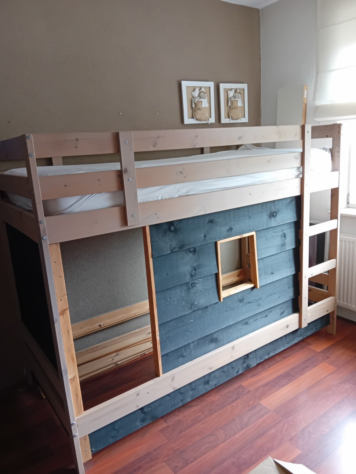 hoogslaper, voor een klein bedrag mag het weg., Kinderen en Baby's, Kinderkamer | Stapelbedden en Hoogslapers, Ophalen, Hoogslaper