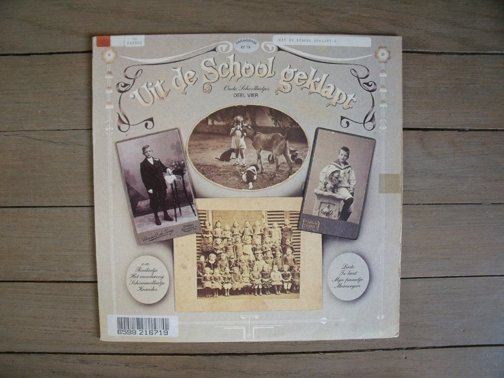 Uit de school geklapt - Oude schoolliedjes deel 4, LP, Gebruikt, Inclusief insert, Ophalen of Verzenden