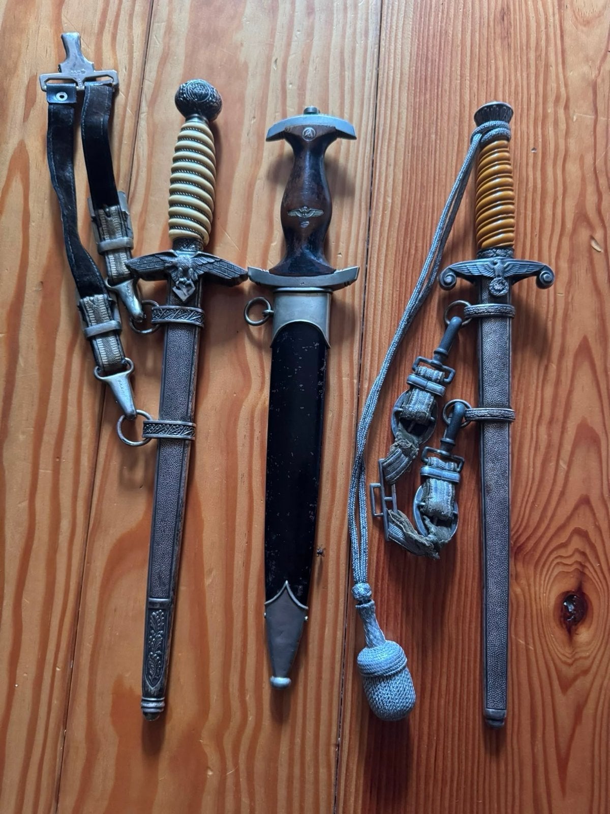 Duitse WOII Dolken - Set van 3 (niet los verkrijgbaar), Ophalen, Overige soorten, Duitsland, Mes of Dolk