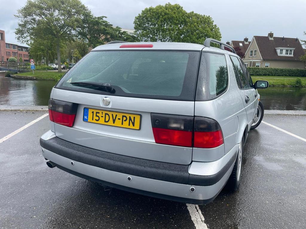 Saab 9-5 Estate 2.0t SE AUTOMAAT PDC YOUNGTIMER NIEUWE APK !, 4 cilinders, 150 pk, 93 €/maand, 5 stoelen