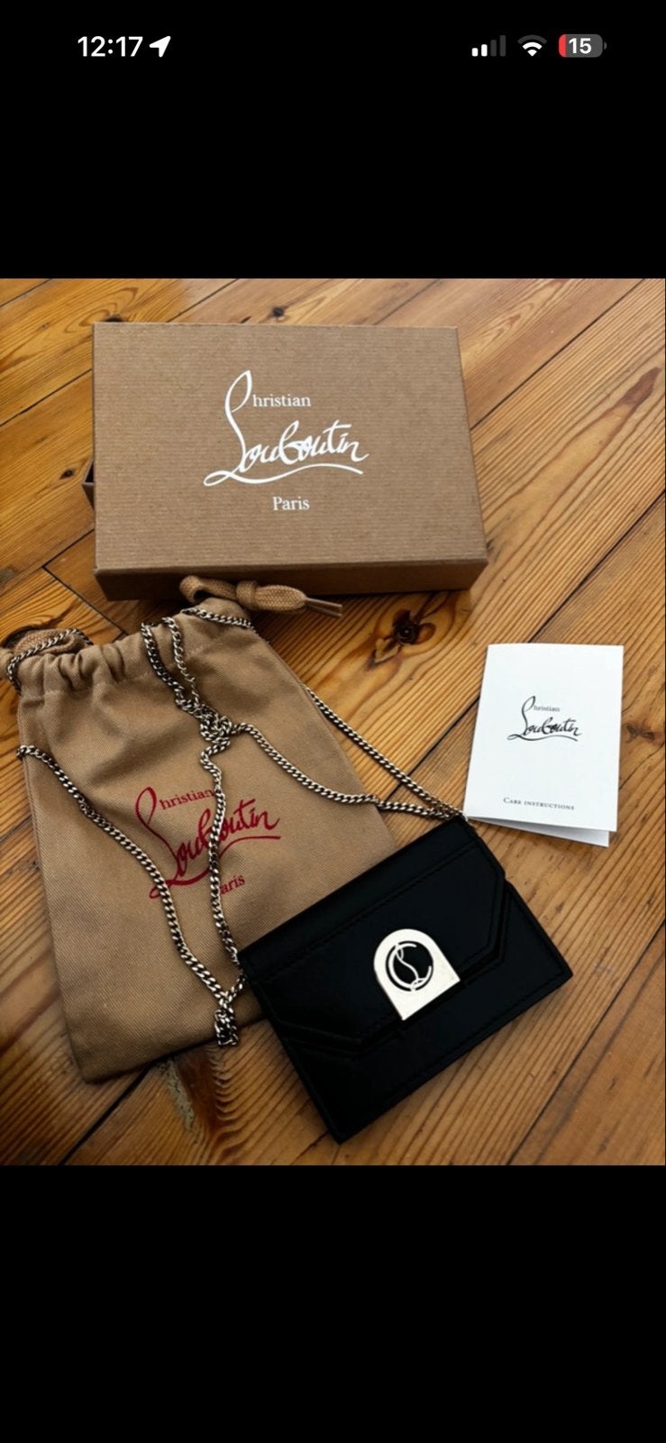 Christian Louboutin Elisa Chain Schoudertasje Zwart, Ophalen of Verzenden, Zo goed als nieuw, Zwart, Schoudertasje
