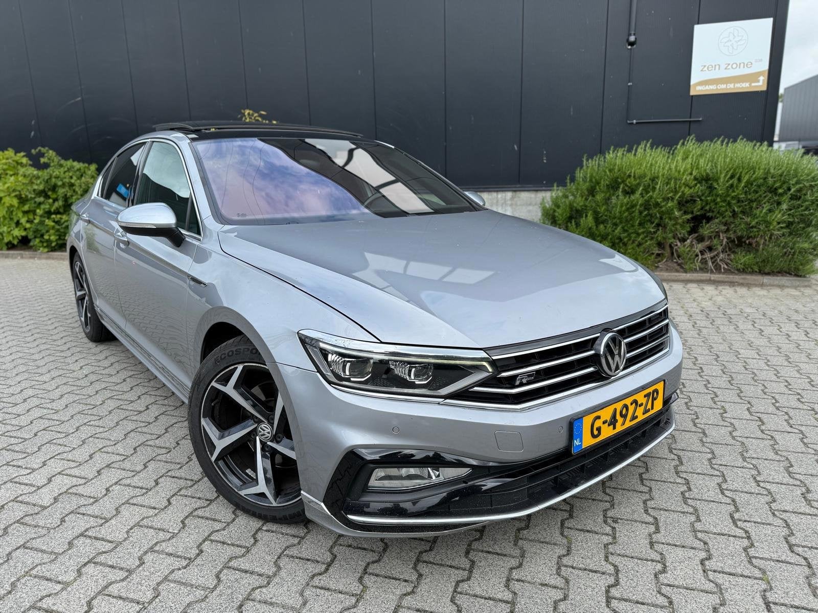 Volkswagen Passat 1.5 TSI Elegance Business R, Auto's, Euro 6, 4 cilinders, 150 pk, Origineel Nederlands