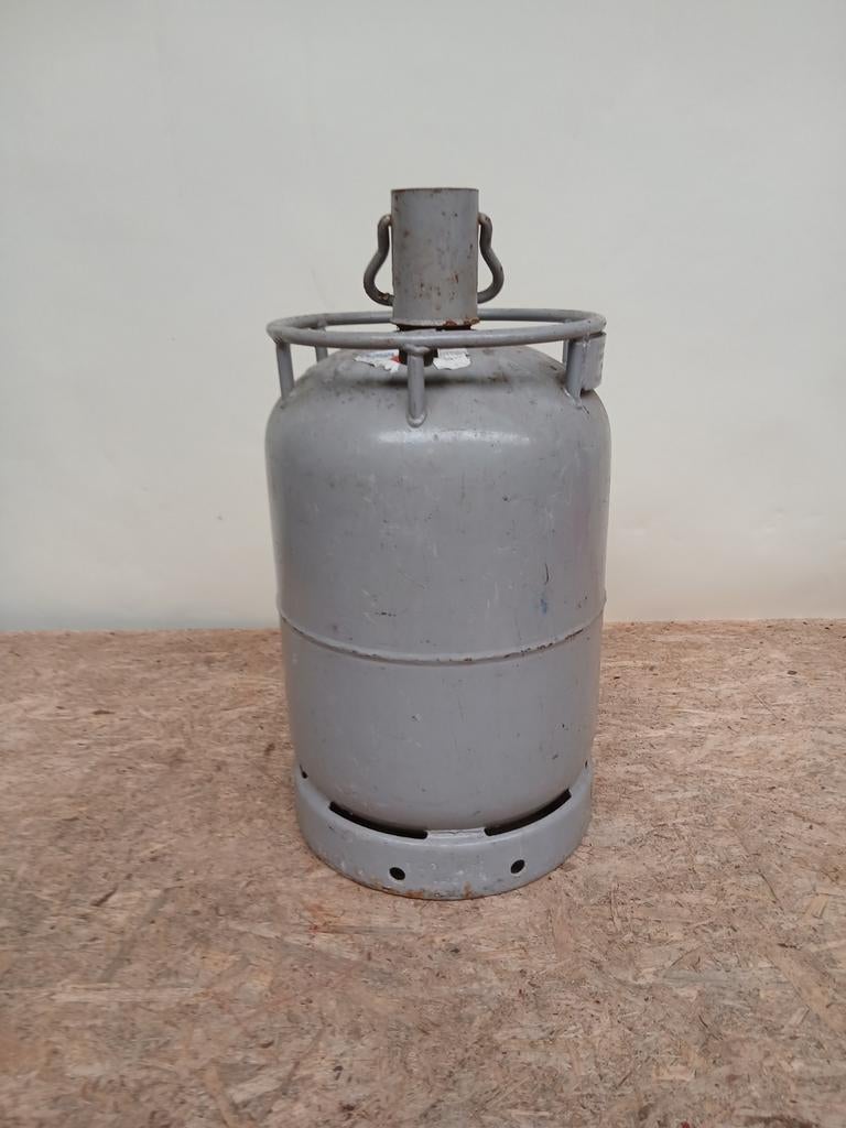 Lege gasfles, Ophalen
