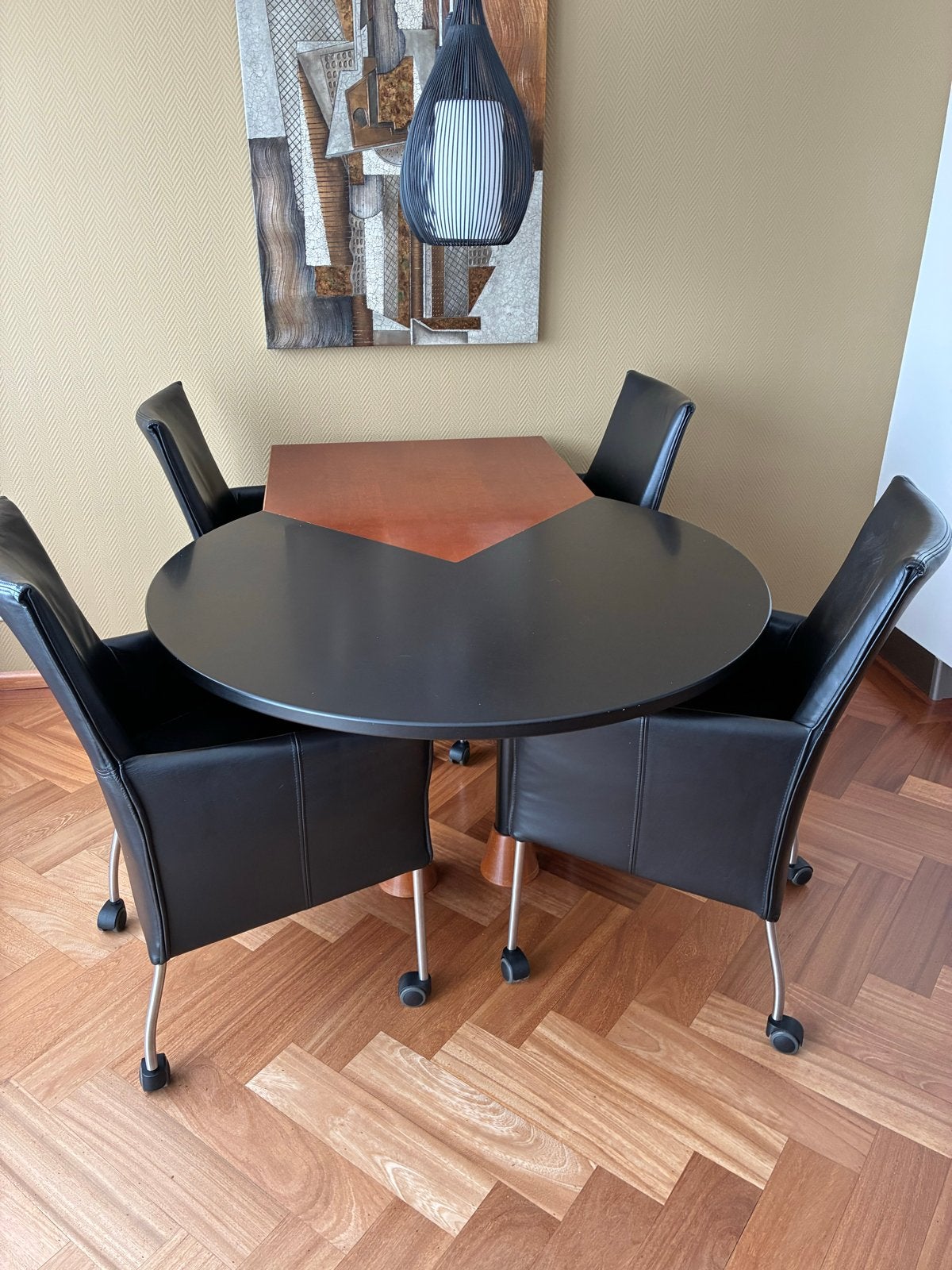 Uitschuifbare eettafel met 4 stoelen-ophalen in Doetinchem, Ophalen, Gebruikt, 50 tot 100 cm, 150 tot 200 cm