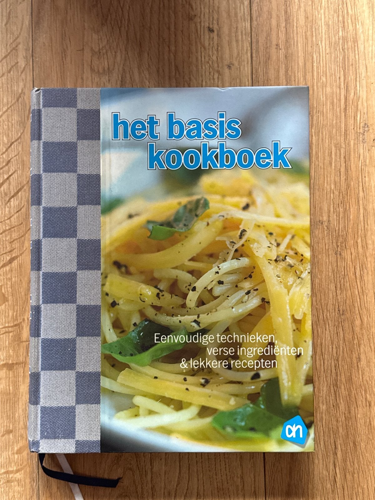 Het Basis Kookboek - AH - Eenvoudige Technieken, Ophalen of Verzenden, Zo goed als nieuw, Nederland en België, Voorgerechten en Soepen
