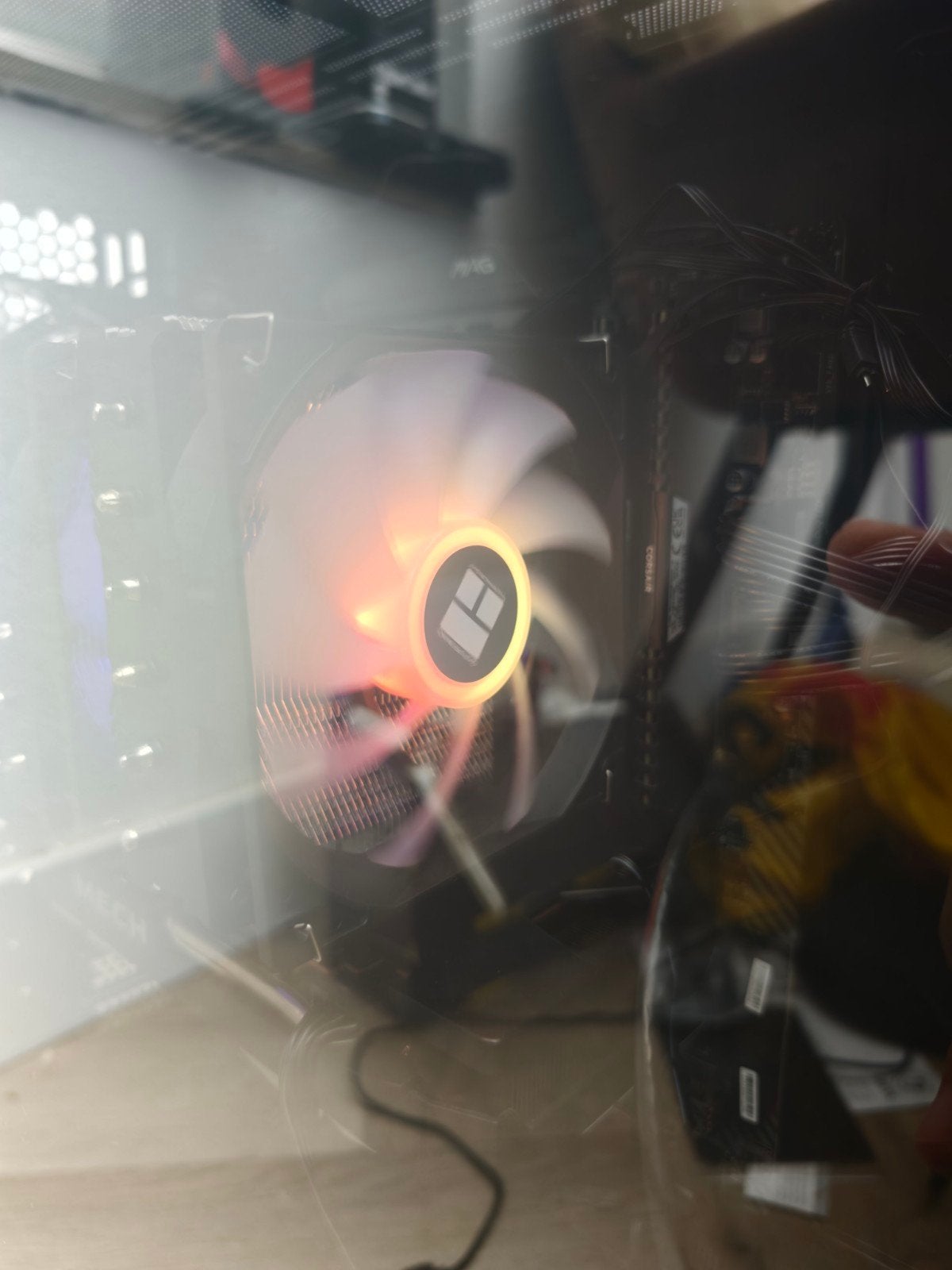 Gaming PC met RGB verlichting en glazen zijpaneel, Lian Li, Ophalen of Verzenden, Zo goed als nieuw, Gaming