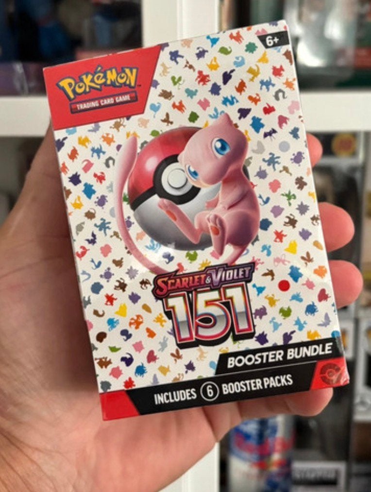 151 booster bundle alleen verzenden, Ophalen of Verzenden, Zo goed als nieuw, Booster