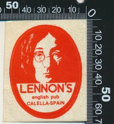 Sticker: Lennons English Pub - Calella Spain, Verzenden, Zo goed als nieuw, Bedrijf of Vereniging