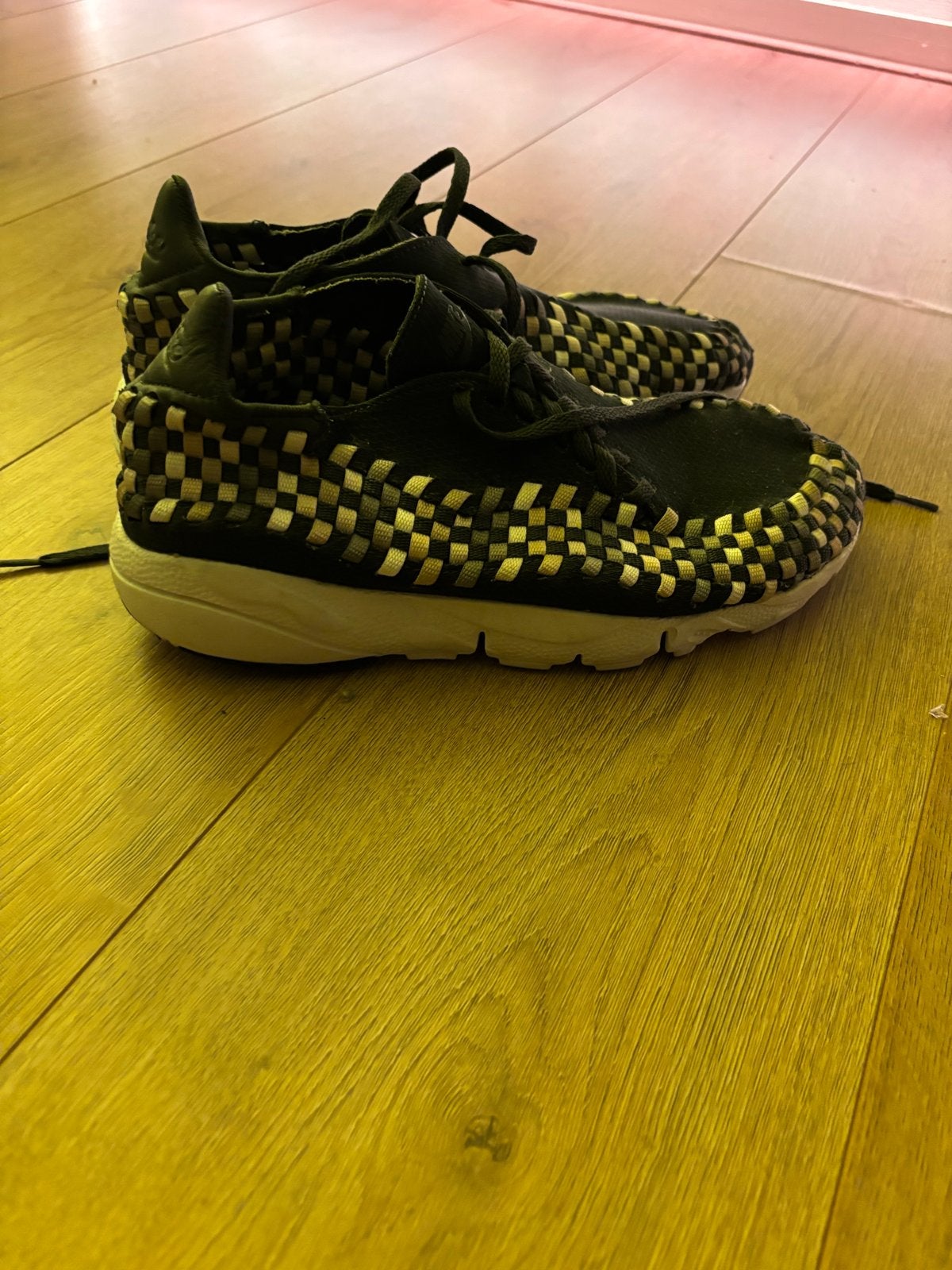Nike Air Footscape Woven NM - Seqouia green - 42.5, Ophalen of Verzenden, Gedragen, Overige kleuren, Sneakers of Gympen