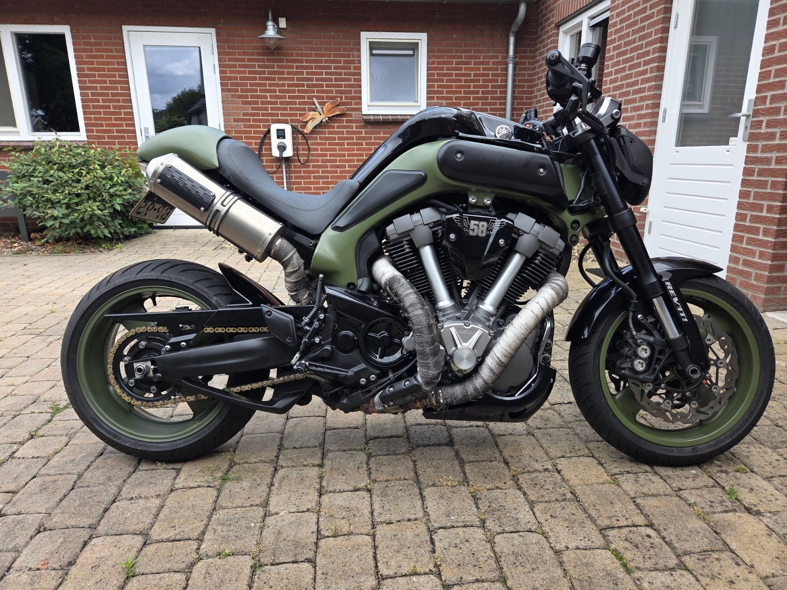 Custom Yamaha MT-01 1700cc, 2 cilinders, Motorrijbewijs A, Bedrijf, Meer dan 35 kW