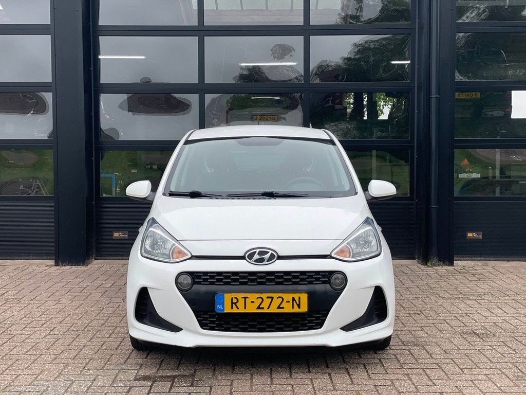 Hyundai I10 1.0i Comfort, Auto's, Voorwielaandrijving, Gebruikt, 4 stoelen, Wit