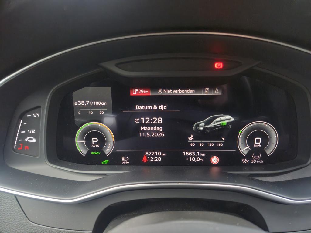 Audi A6 Avant 55TFSI e Quattro Competition/Pano/Memory/Matri, Auto's, Audi, Automaat, 14 kWh, Gebruikt, 4 cilinders