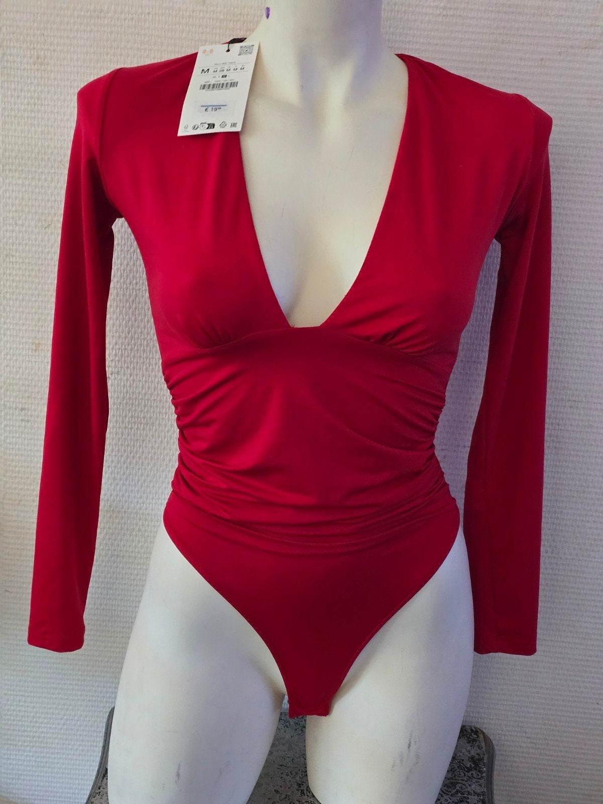Zara dames Rode Bodysuit met Lange Mouwen maat M " Nieuw ", Maat 38/40 (M), Zara, Nieuw, Ophalen of Verzenden