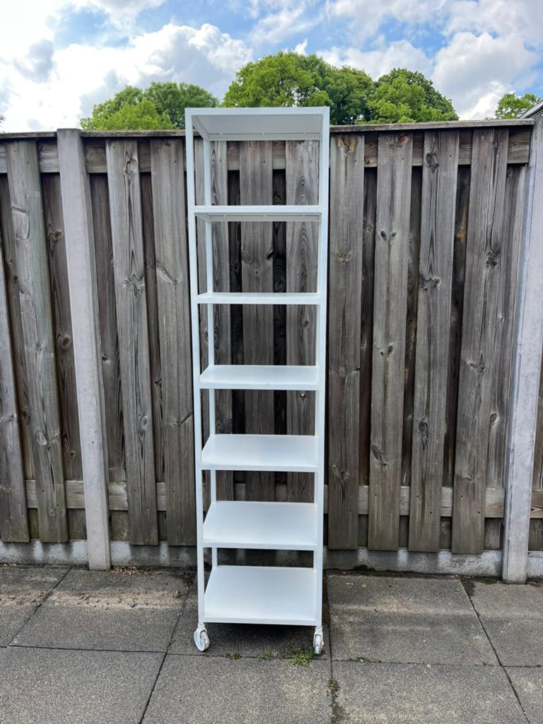 Stellingkast wit merk New Routz (VTWONEN), Ophalen, Minder dan 50 cm, Gebruikt, Metaal