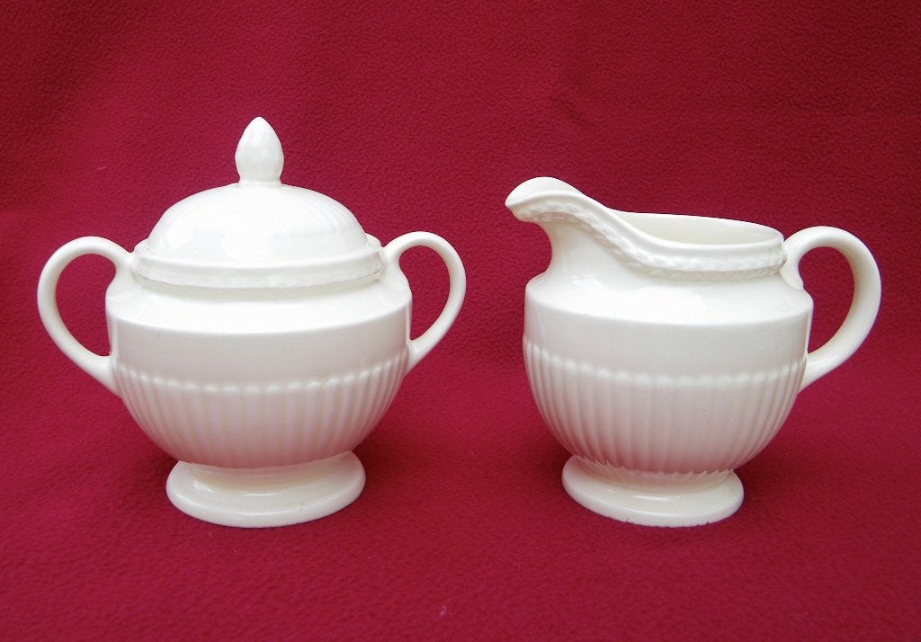 Wedgwood EDME  Suikerpot en melkkannetje in nieuwstaat, Overige typen, Ophalen of Verzenden, Zo goed als nieuw, Wedgwood