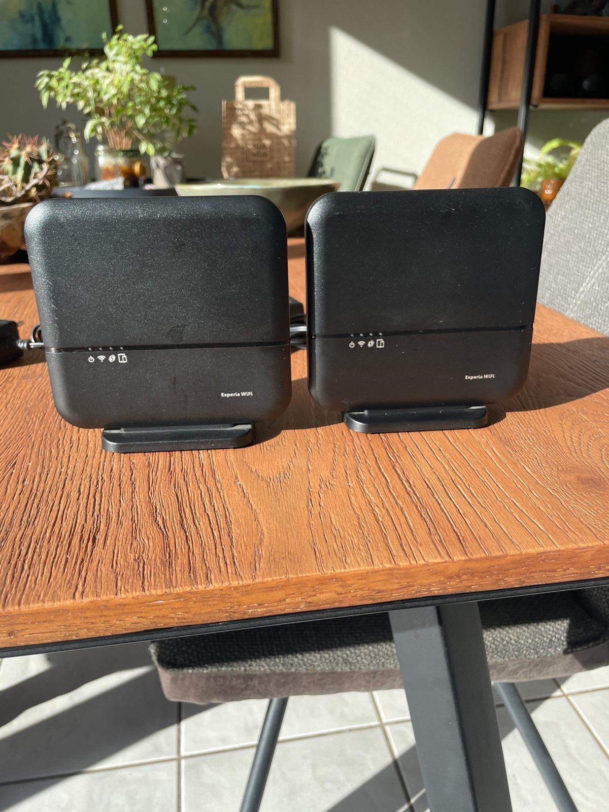 KPN Experia WiFi versterkers (set van 2), Ophalen of Verzenden, Zo goed als nieuw, Router