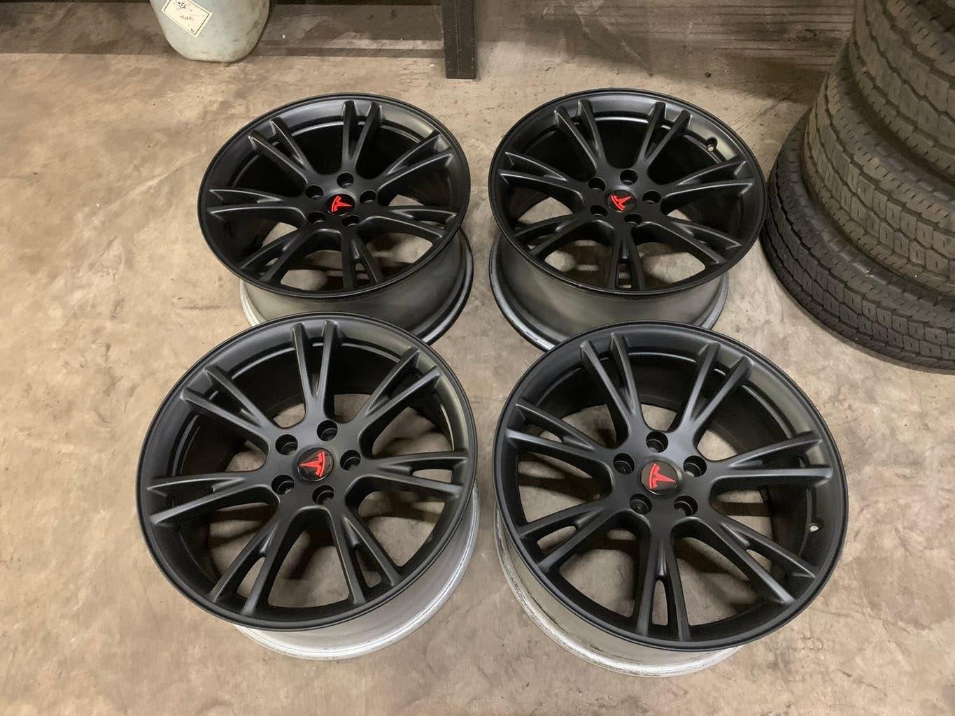 OEM TESLA MODEL Y GEMINI VELGEN + 4S BANDEN 255 45 R19 + BLE, 19 inch, Gebruikt, 255 mm, .