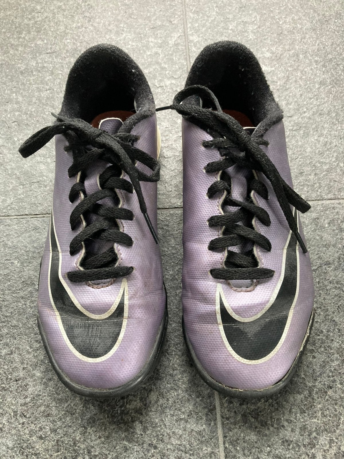 Kunstgrasschoenen Nike maat 34, Ophalen of Verzenden, Gebruikt, Schoenen