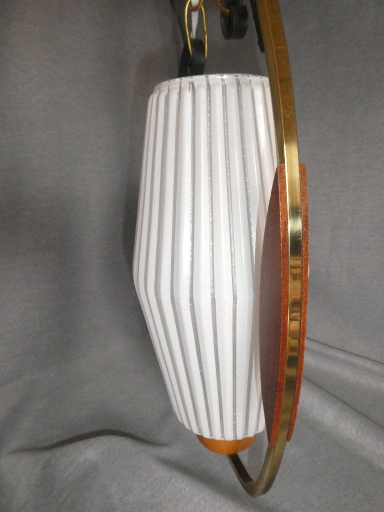 Hanglamp jaren 60 opaline glazen kap in hout messing frame, Huis en Inrichting, Ophalen of Verzenden, Gebruikt, Glas, E14 (klein)