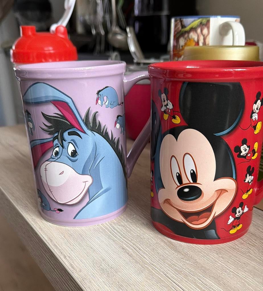 Originele Disney bekers. Eeyore mickey. Ongebruikt, Ophalen of Verzenden, Winnie de Poeh of vrienden, Zo goed als nieuw, Servies