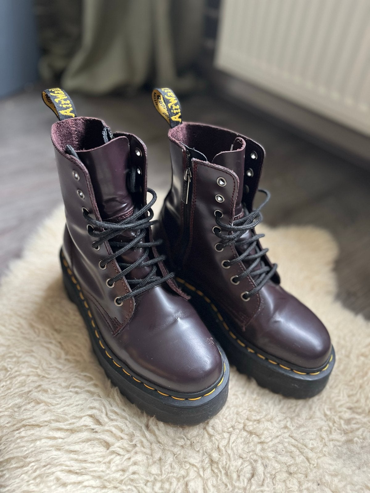 Dr. Martens Jadon schoenen - aubergine - Maat 38, Overige kleuren, Overige typen, Ophalen of Verzenden, Zo goed als nieuw