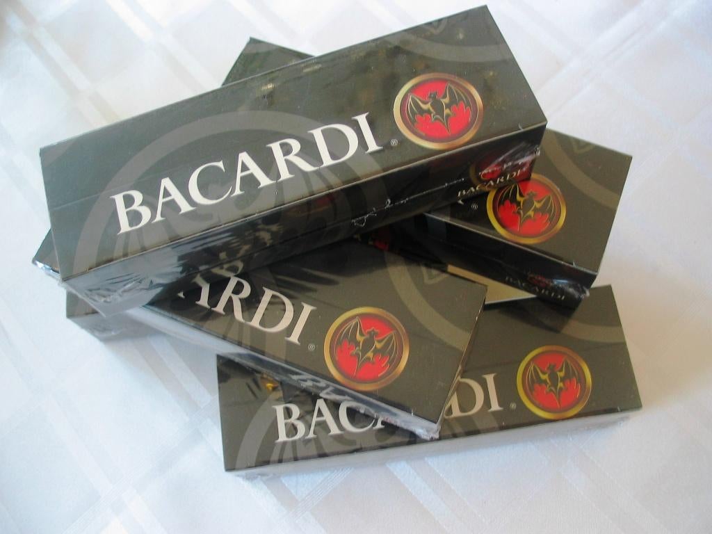 Bacardi toonbank box lucifers + Bacardi aansteker, Ophalen of Verzenden, Nieuw, Gebruiksvoorwerp