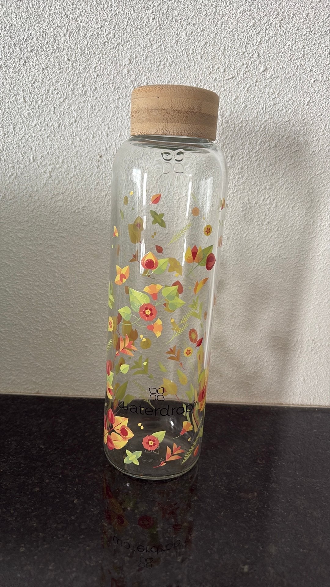 Waterdrop fles 600 ml glas, Ophalen, Zo goed als nieuw
