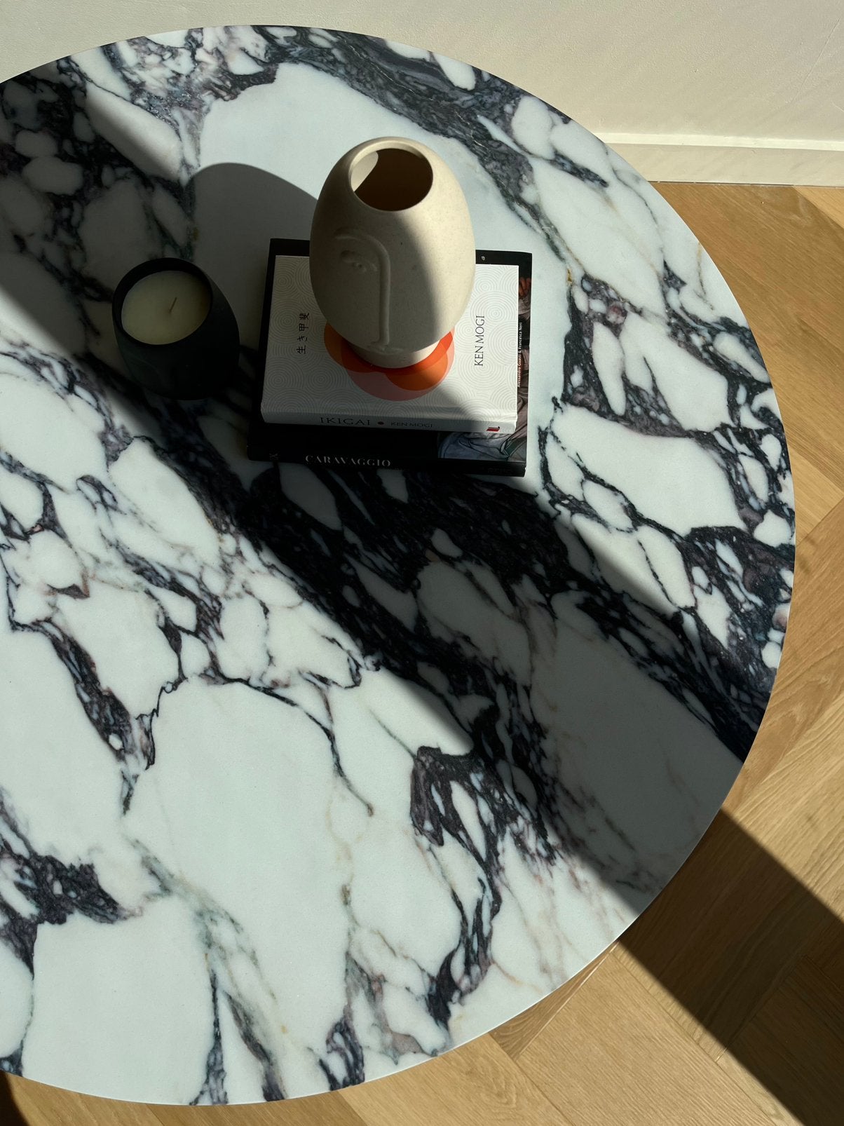 Exclusieve Design Salontafel 90 cm - Luxe Marmeren Blad, Huis en Inrichting, Tafels | Salontafels, Ophalen, Rond, 50 tot 100 cm