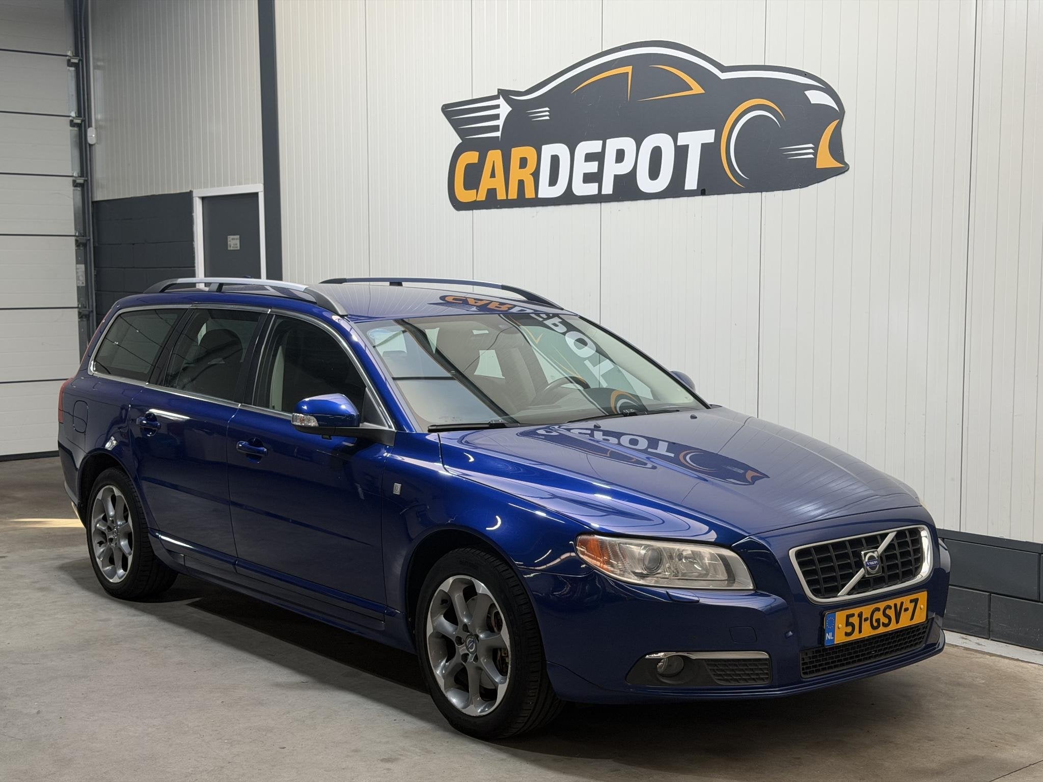 Volvo V70 2.4D Ocean Race Zeer Netjes Technisch Super, 15 km/l, Blauw, 163 pk, 2401 cc