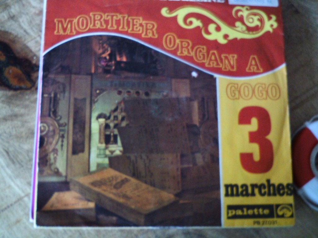 Mortier Organ A Gogo No. 3 "Marches" EP  3s, Beschermende buitenhoes, Overige genres, 7 inch, Ophalen of Verzenden