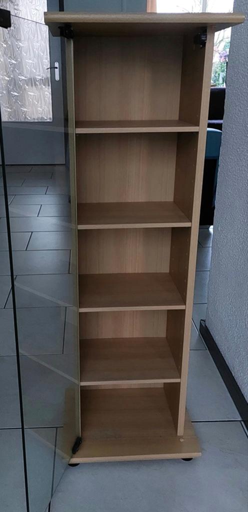 Vitrinekast voor €25
Afmetingen:97x27x20cm, Met plank(en), Minder dan 50 cm, Ophalen of Verzenden, Zo goed als nieuw