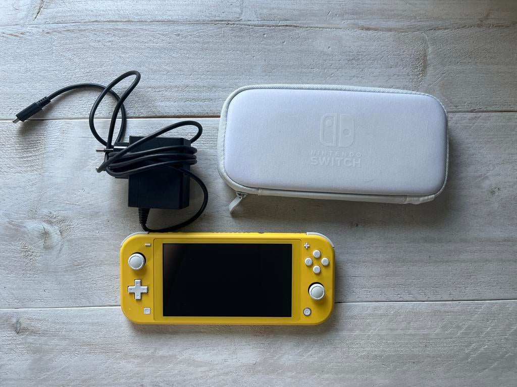 Nintendo Switch Lite Geel, Spelcomputers en Games, Verzenden, Geel, Zo goed als nieuw