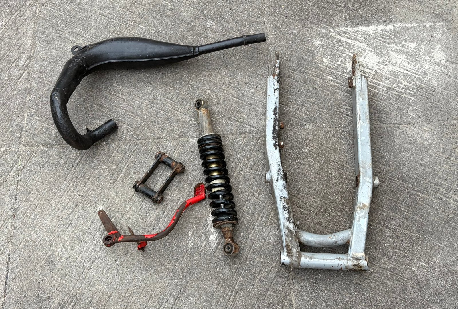 Onderdelen Aprilia ET 50 ET50 Touareg Tuareg, Fietsen en Brommers, Ophalen, Gebruikt, Uitlaat, Overige merken