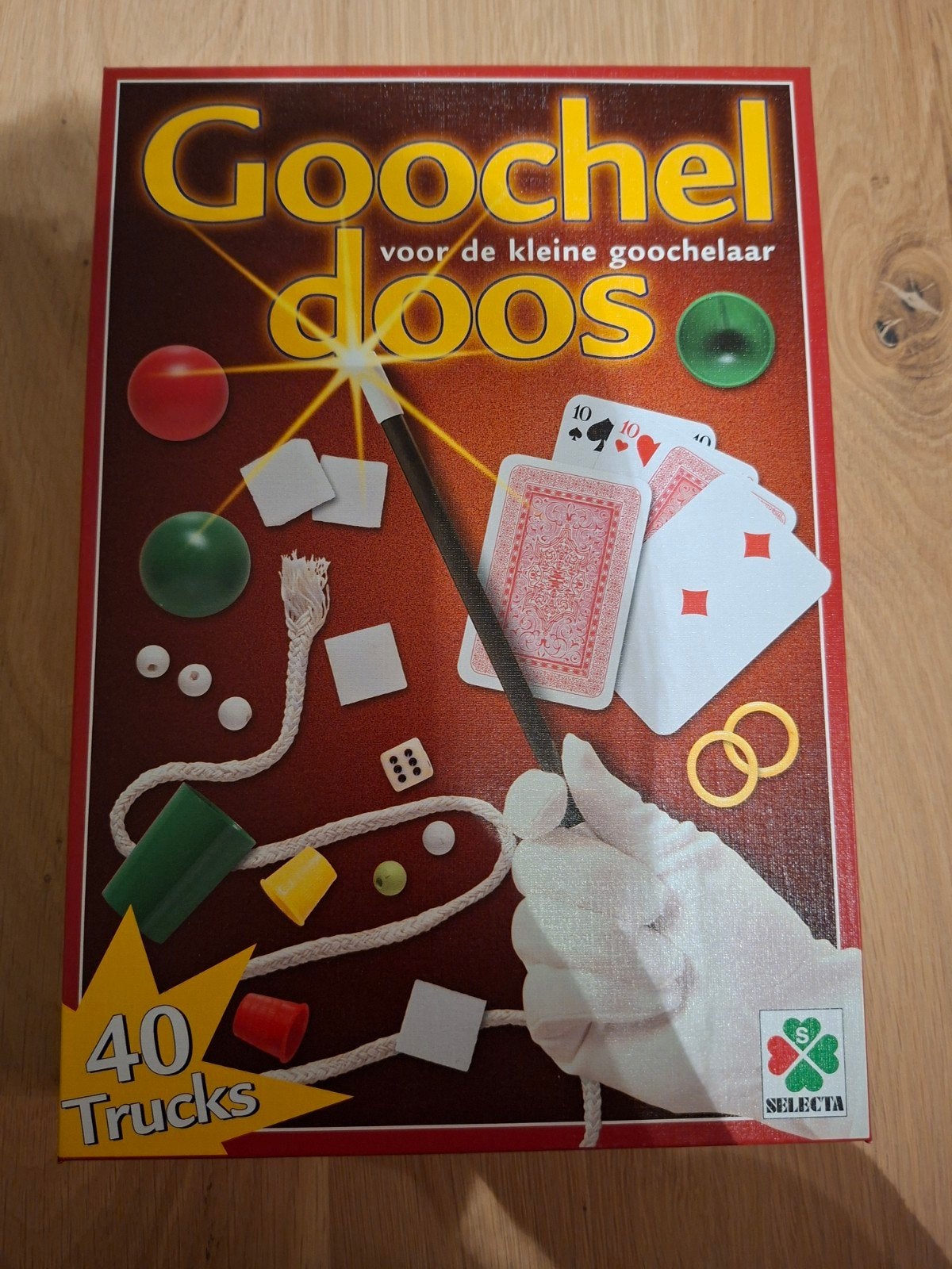 Goochel doos voor de kleine goochelaar - 40 trucs, Ophalen of Verzenden, Gebruikt, Jongen of Meisje