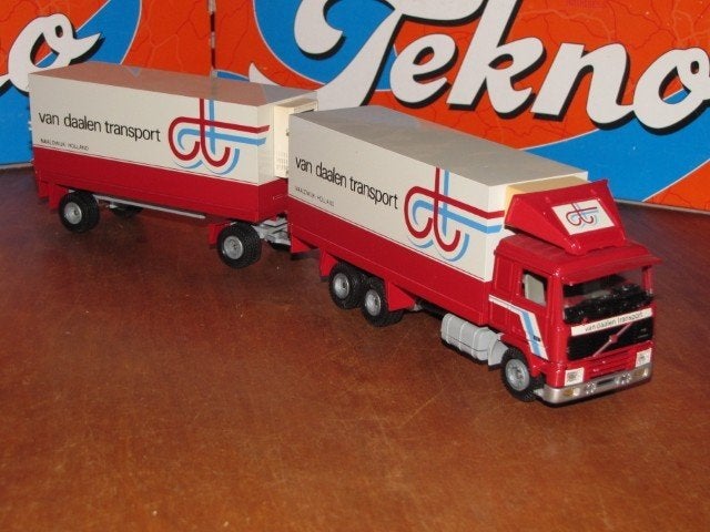 Tekno twee Volvo F12 van Daalen, Ophalen of Verzenden, Zo goed als nieuw, Bus of Vrachtwagen, Tekno