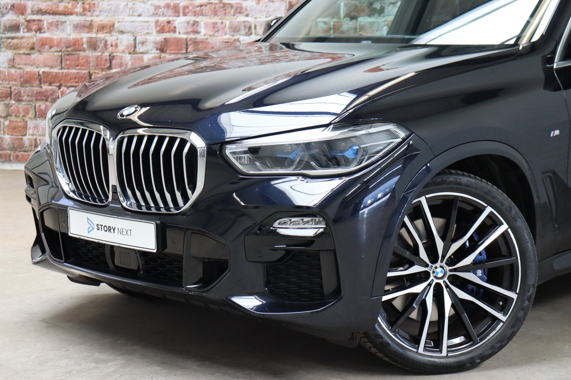 BMW X5 xDrive40i High Executive M Sport Pakket Automaat / Li, Auto's, Dealer onderhouden, Gebruikt, Vierwielaandrijving, 129 €/maand