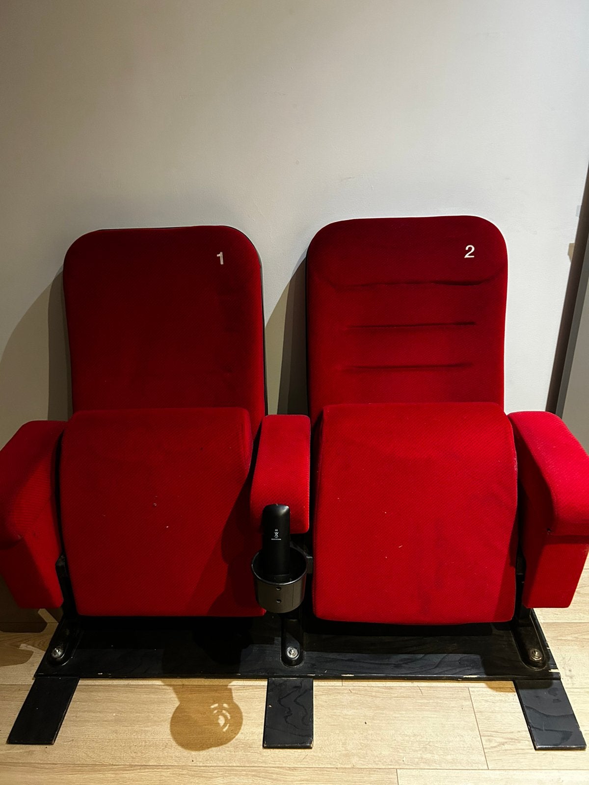 Bioscoop stoelen, Huis en Inrichting, Minder dan 75 cm, 125 cm of meer, Ophalen of Verzenden, Zo goed als nieuw