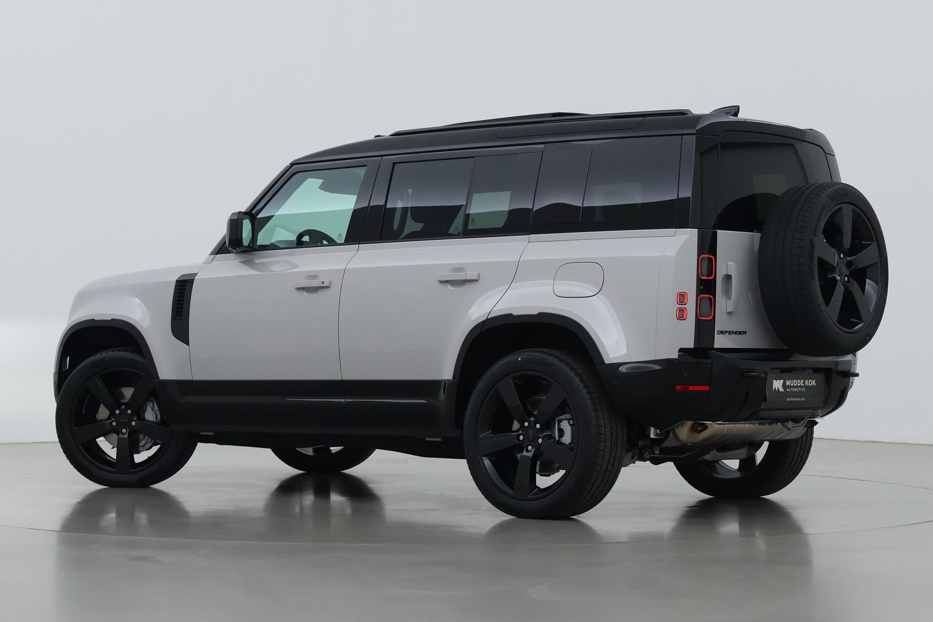 Land Rover Defender 110 P300e X-Dynamic HSE | MY26 | ClearSi, Auto's, Automaat, Stof, Gebruikt, Euro 6