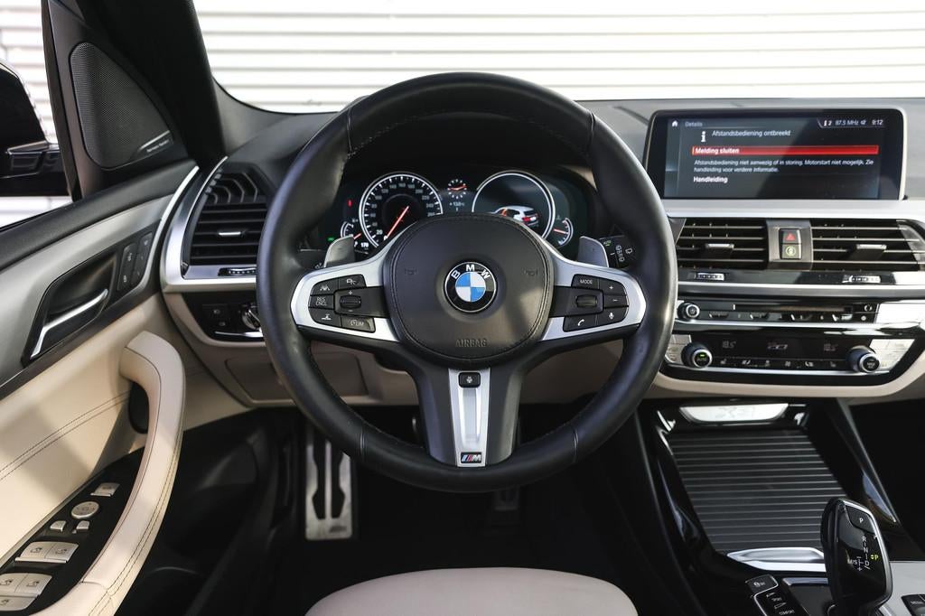 BMW X3 xDrive30i High Executive M Sport Automaat / Panoramad, Gebruikt, 4 cilinders, Zwart, Bedrijf