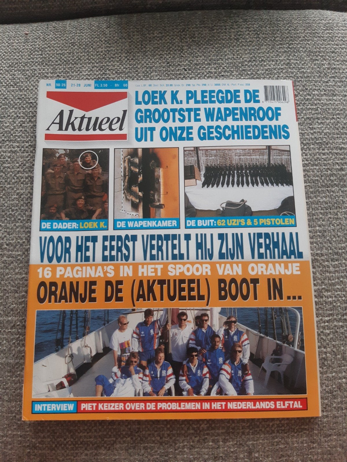 26.Aktueel 1990. Loek K. Michael Keaton. Batman. Dolf Brouwe, Verzenden, 1980 tot heden, Tijdschrift