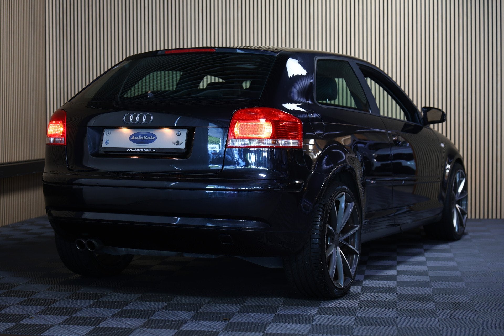 Audi A3 2.0 FSI Turbo quattro Ambition 19"LMV PANO CRUISE CO, Auto's, Gebruikt, 4 cilinders, 1984 cc, Leder en Stof