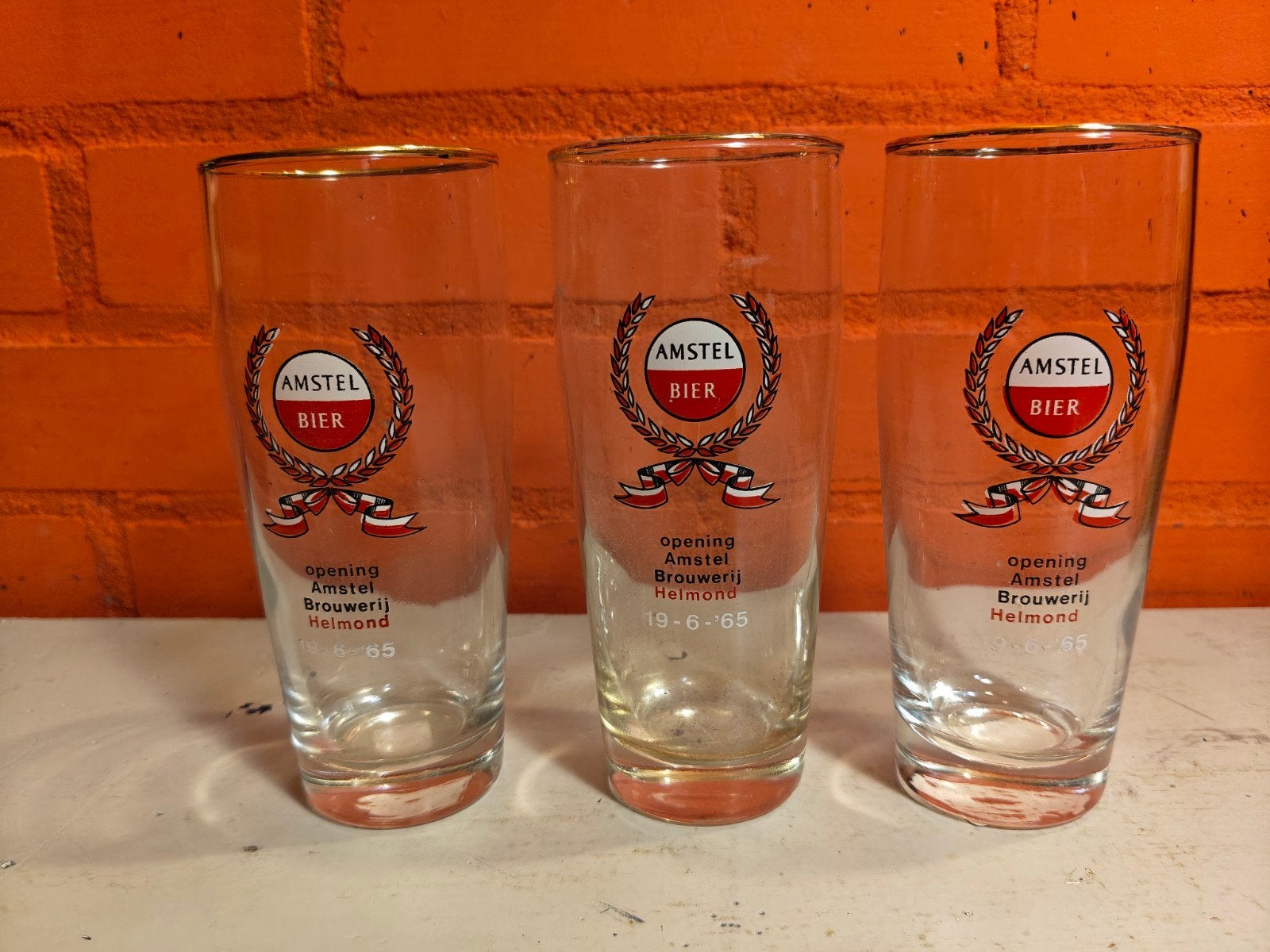 Set van 3 Amstel Bier glazen Opening Brouwerij Helmond 1965, Verzamelen, Ophalen of Verzenden, Gebruikt, Glas of Glazen, Amstel