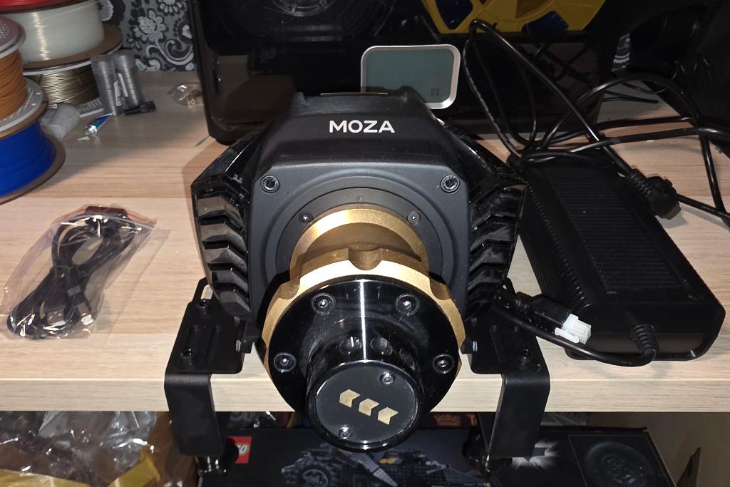 Moza R16 V1 + TafelKlem + MOZA RS V2, Ophalen, Gebruikt, Moza Racing