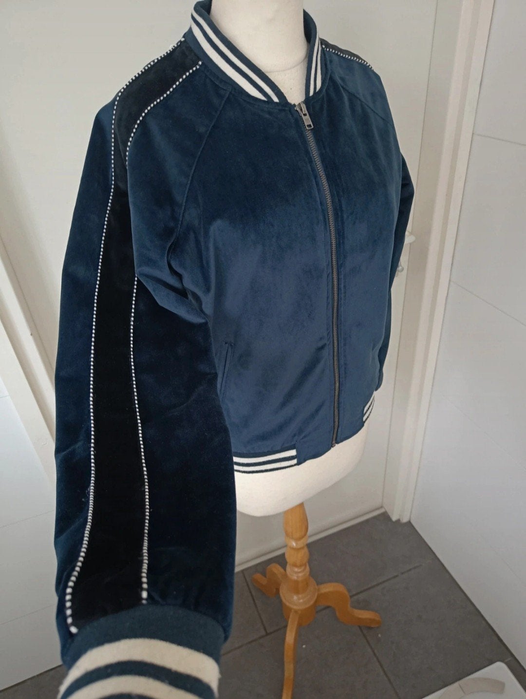 Zacht donkerblauw jasje van America Today, Blauw, Ophalen of Verzenden, Zo goed als nieuw, Maat 34 (XS) of kleiner
