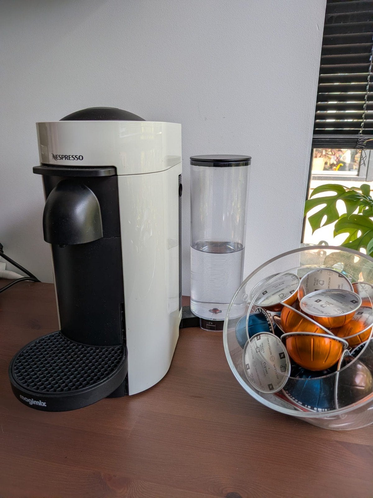 Nespresso Magimix Vertuo Plus Koffiemachine, Witgoed en Apparatuur, Koffiezetapparaten, Ophalen, Gebruikt, Koffiemachine, 1 kopje
