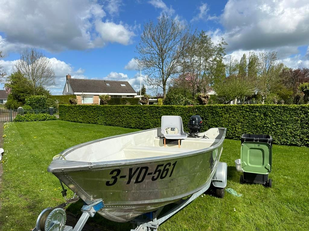 TE KOOP - Alu Visboot, Watersport en Boten, Vis- en Consoleboten, Ophalen, Aluminium, Zo goed als nieuw, Buitenboordmotor