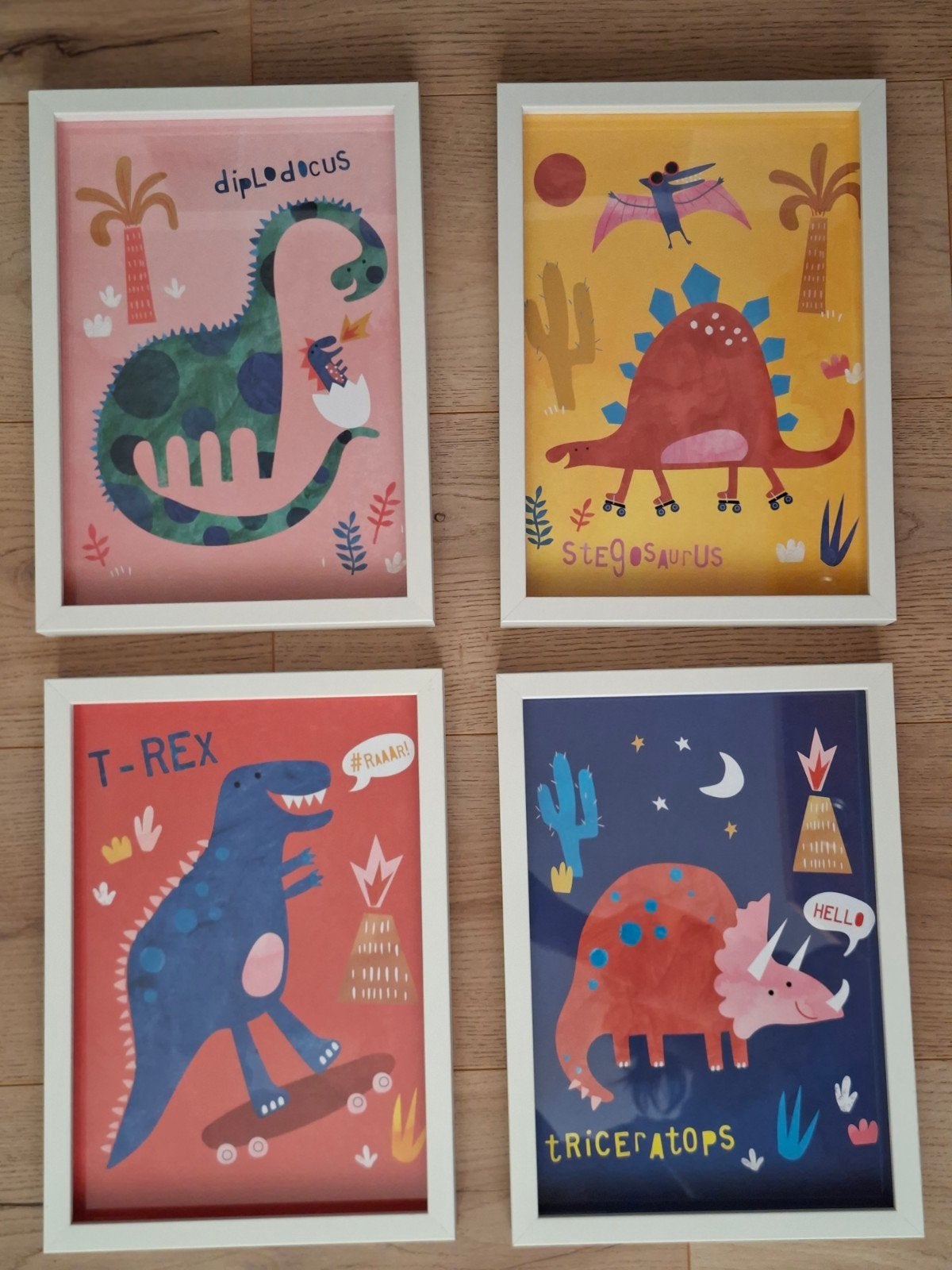 IKEA Dinosaurus Posters met Lijsten, Huis en Inrichting, Minder dan 50 cm, Oorspronkelijke maker, Ophalen of Verzenden, Zo goed als nieuw