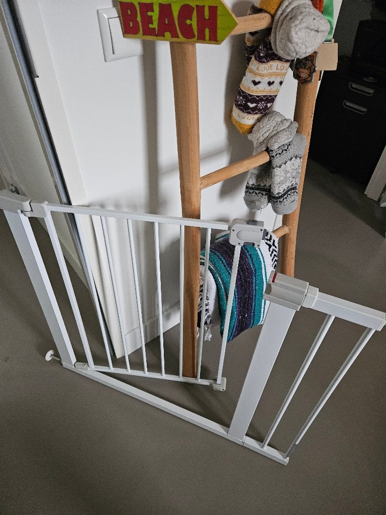 Klemhekje (zonder boren) voor kinderen of huisdieren, Ophalen, Zo goed als nieuw, Klemhekje, Metaal of IJzer